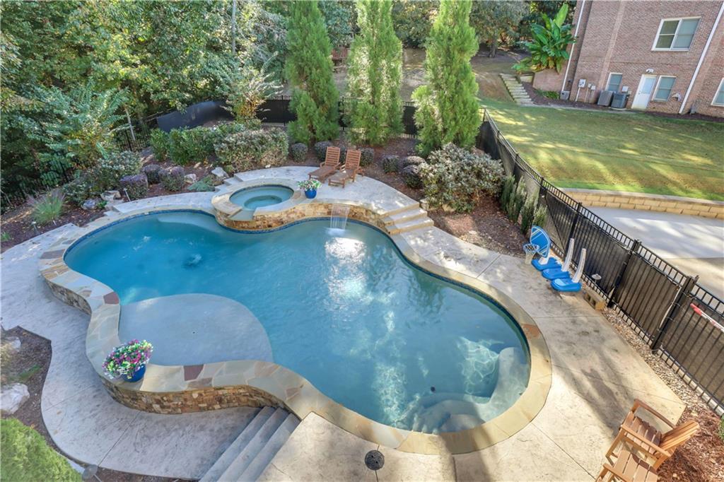 5130 Laurel Park Lane