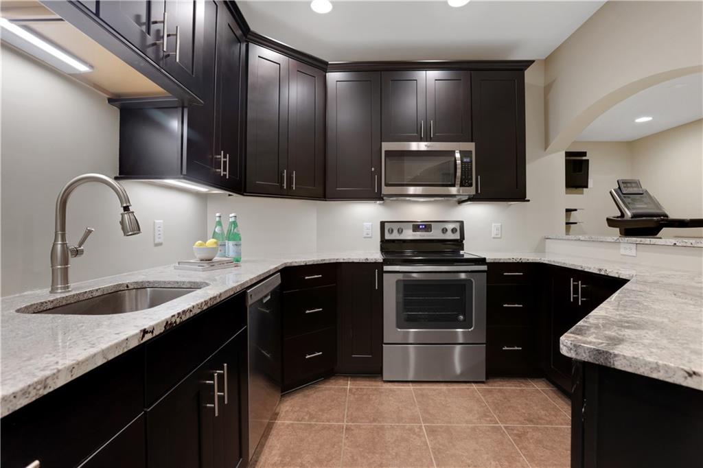5130 Laurel Park Lane