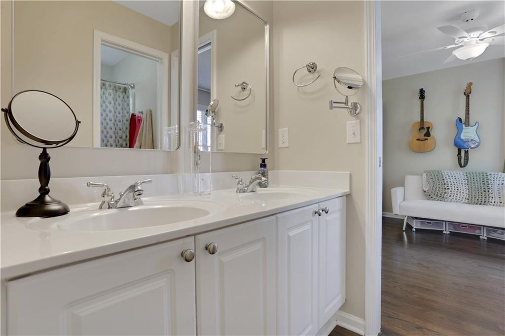 5130 Laurel Park Lane