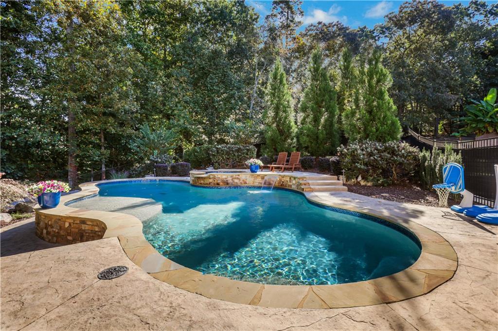 5130 Laurel Park Lane