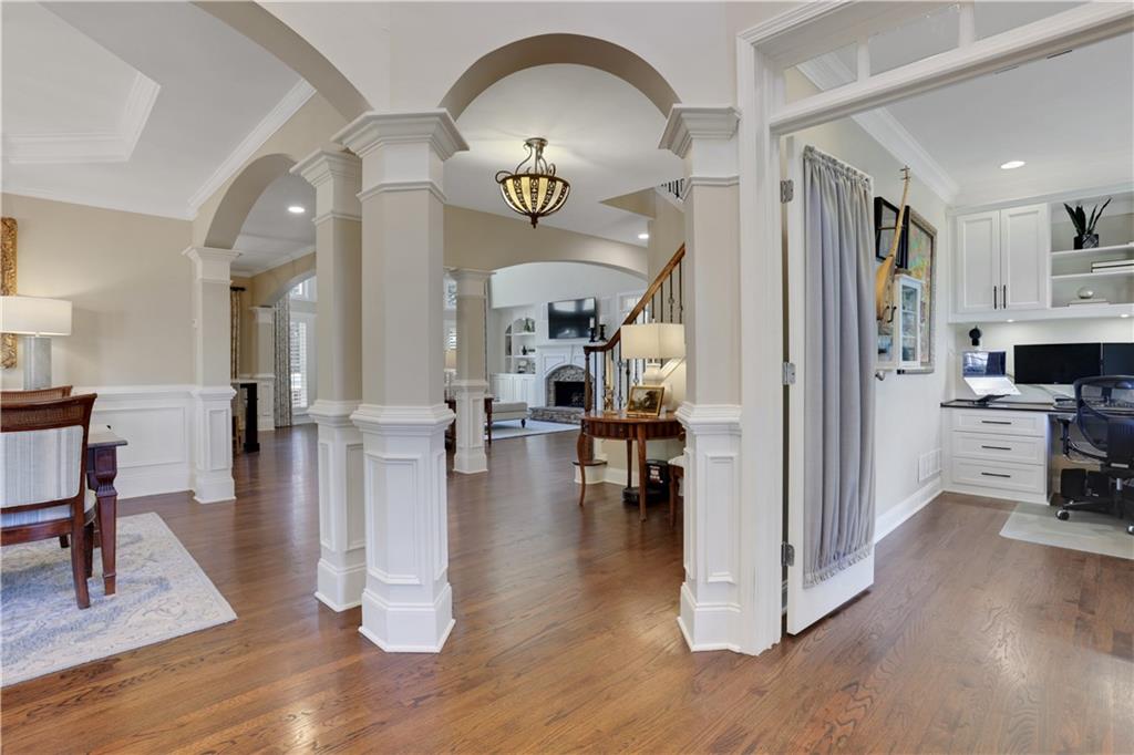 5130 Laurel Park Lane