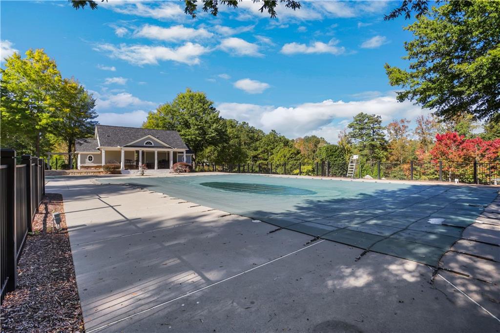 5130 Laurel Park Lane