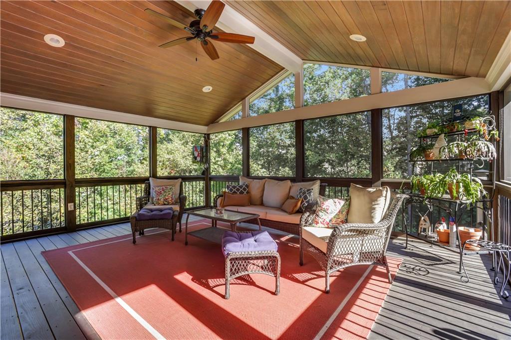 5130 Laurel Park Lane