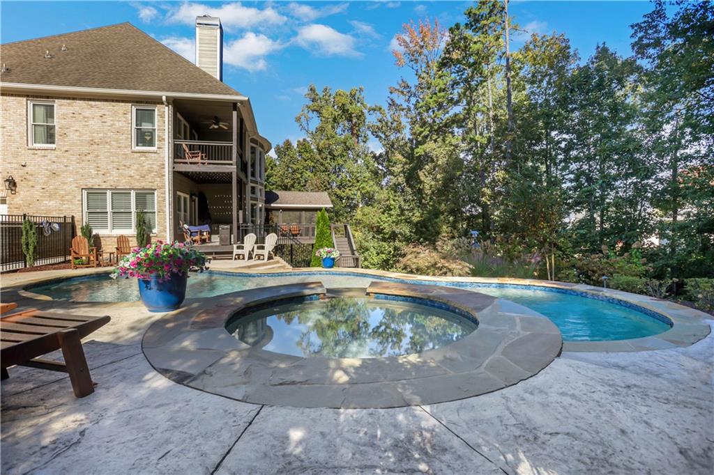 5130 Laurel Park Lane