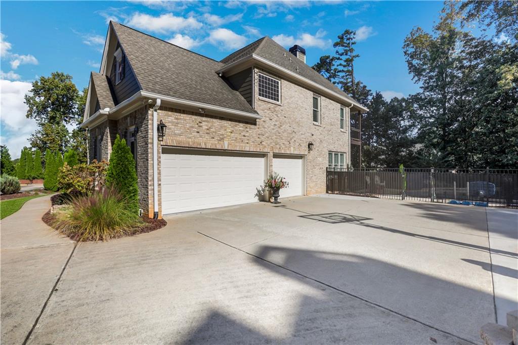 5130 Laurel Park Lane