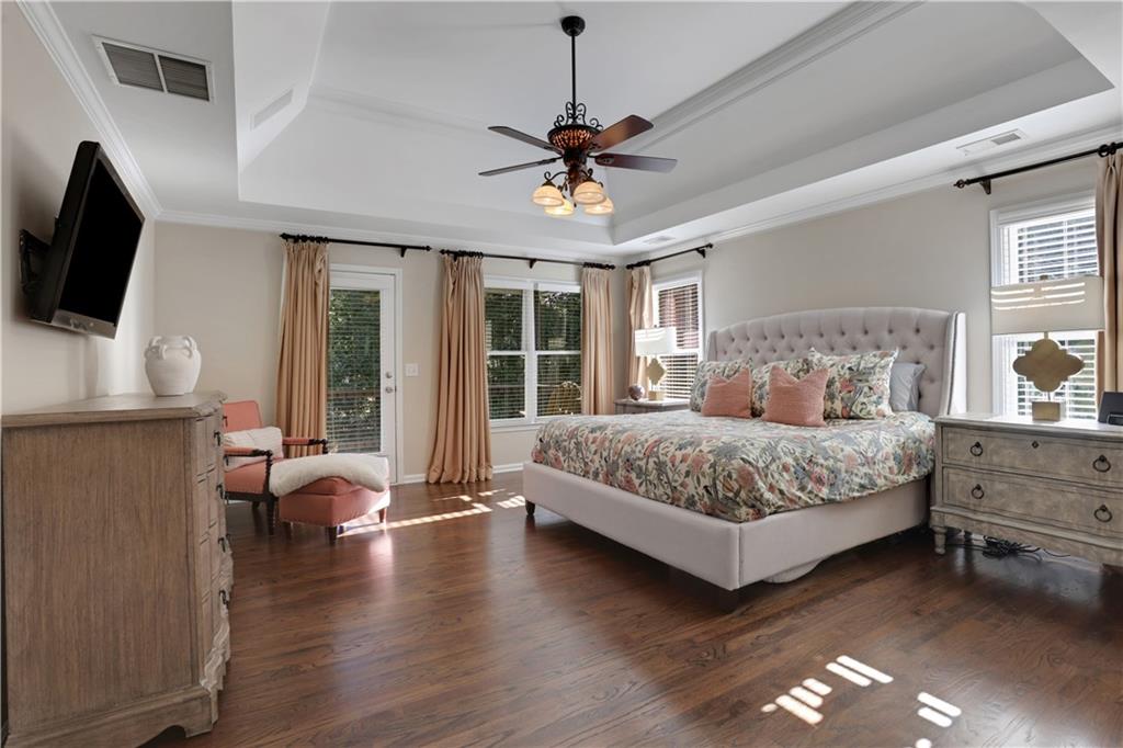 5130 Laurel Park Lane