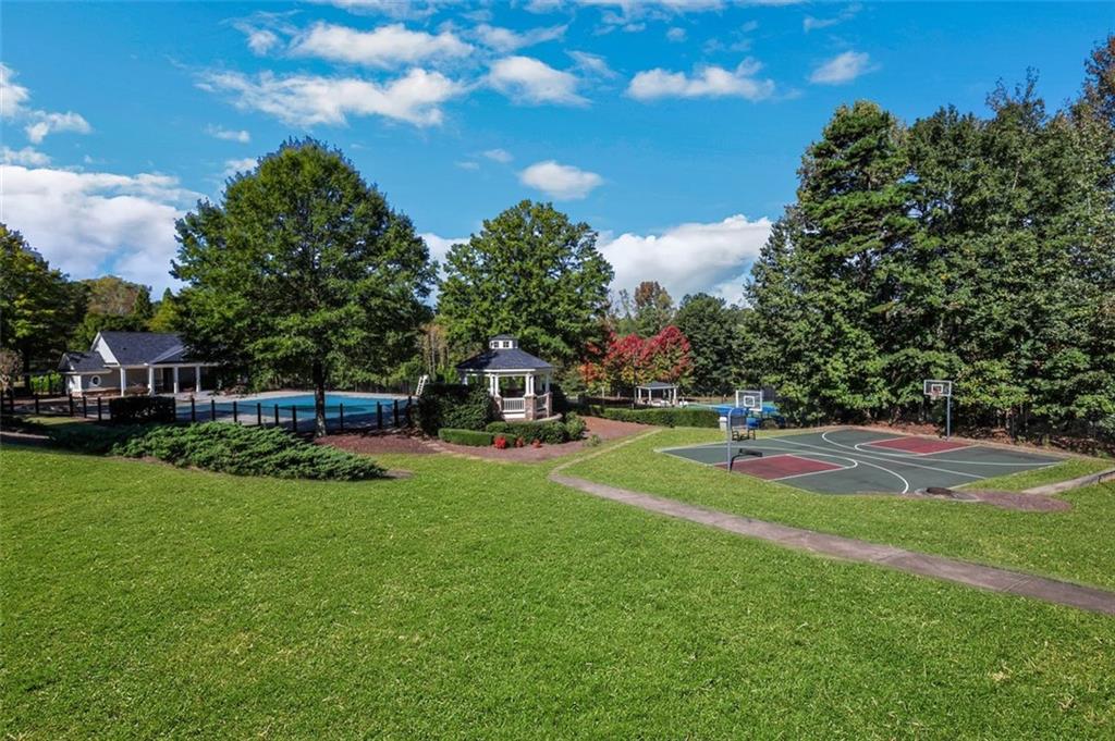 5135 Laurel Park Lane