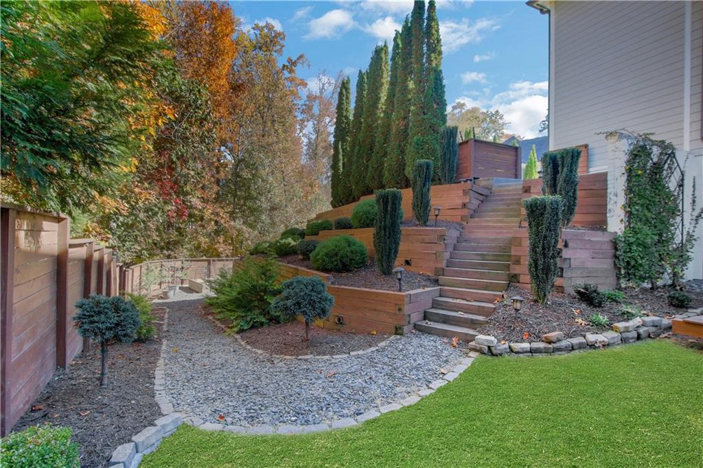5135 Laurel Park Lane