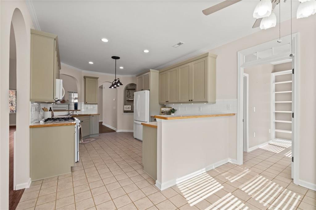 2935 COBBLESTONE Drive