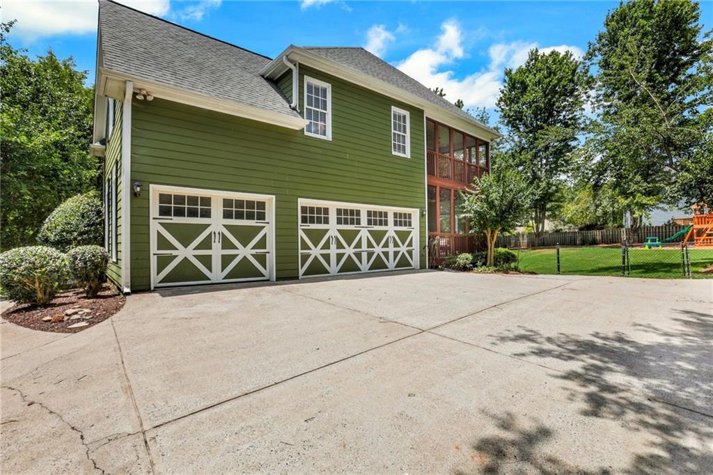 1350 Rogers Mill Lane