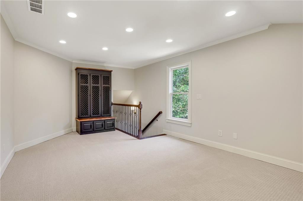 1648 Hutton Place