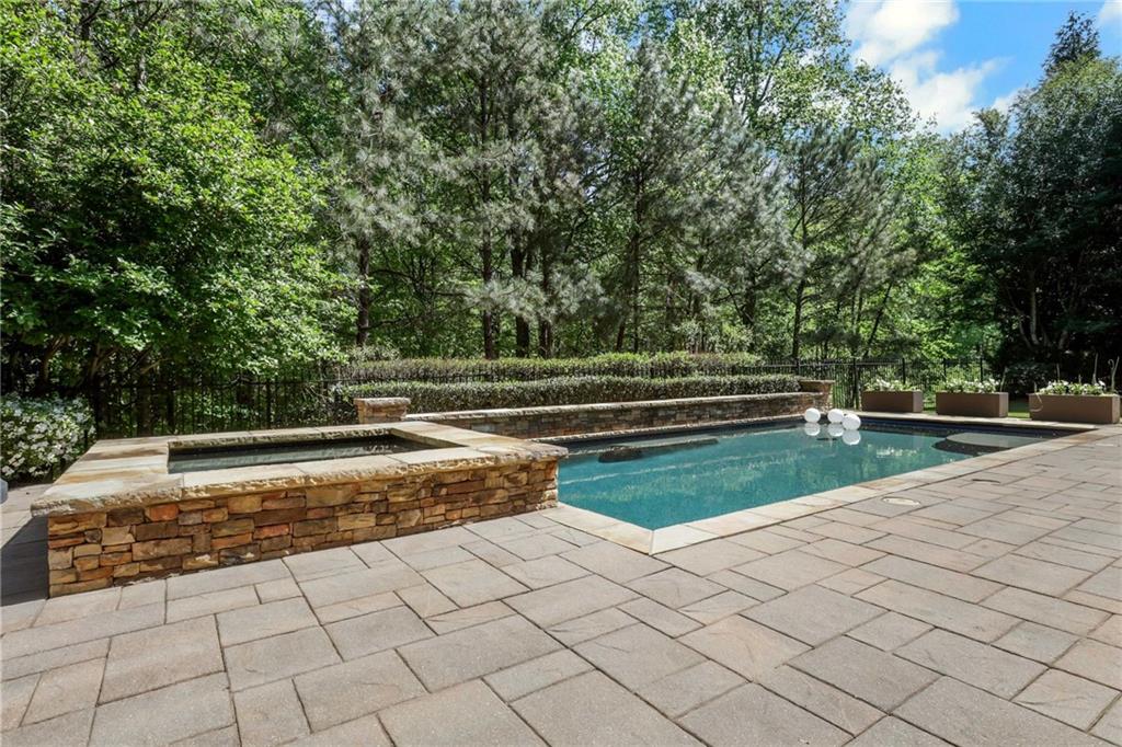 1670 Cone Flower Way