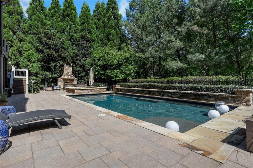 1670 Cone Flower Way