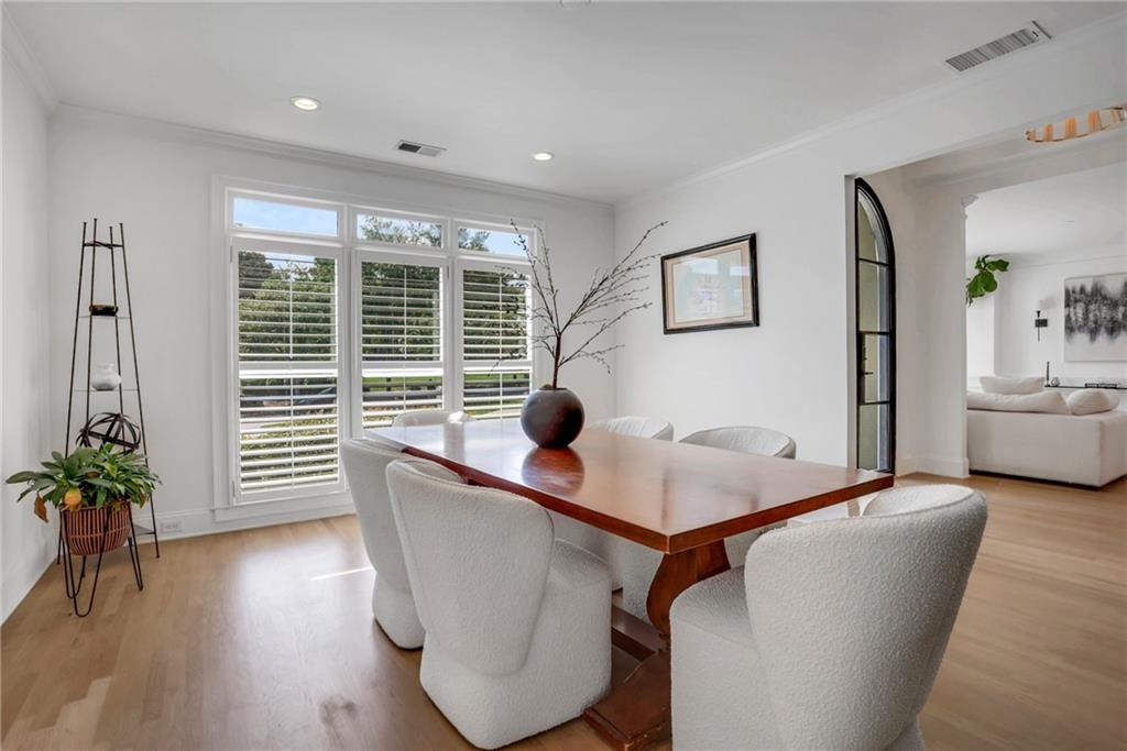 6815 Sunbriar Drive