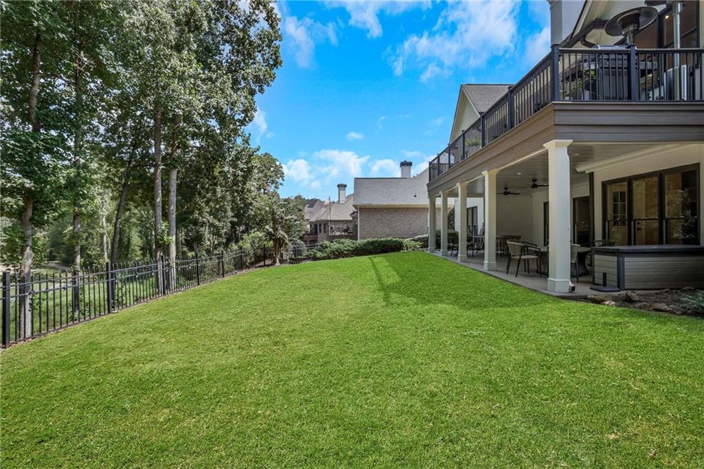 6815 Sunbriar Drive