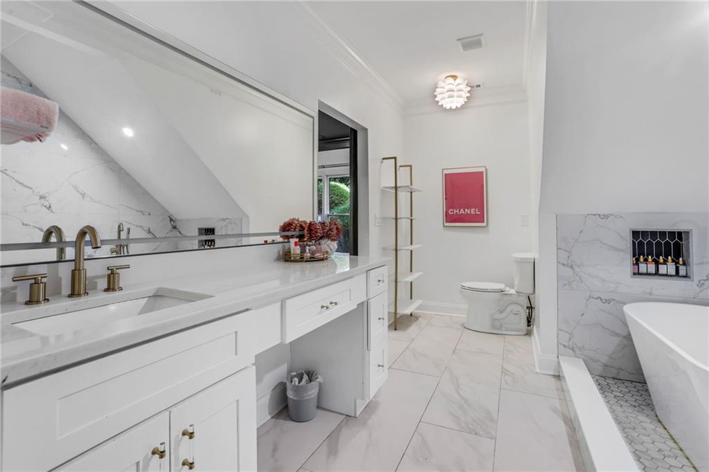 6815 Sunbriar Drive