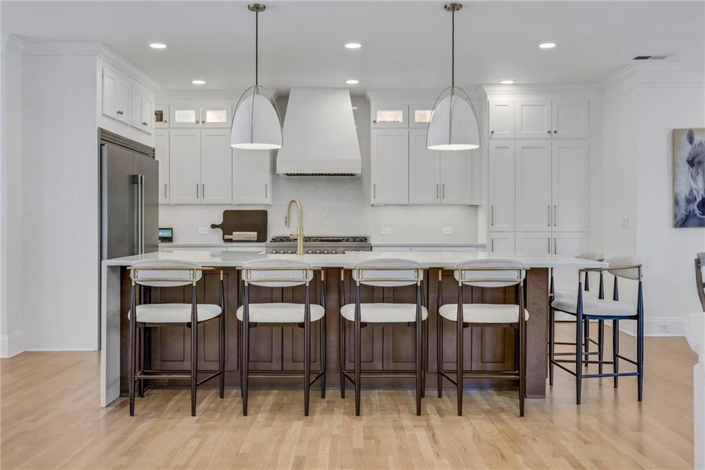 6815 Sunbriar Drive