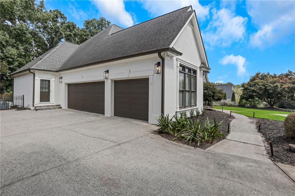6815 Sunbriar Drive