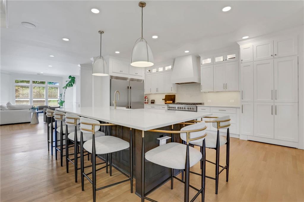 6815 Sunbriar Drive