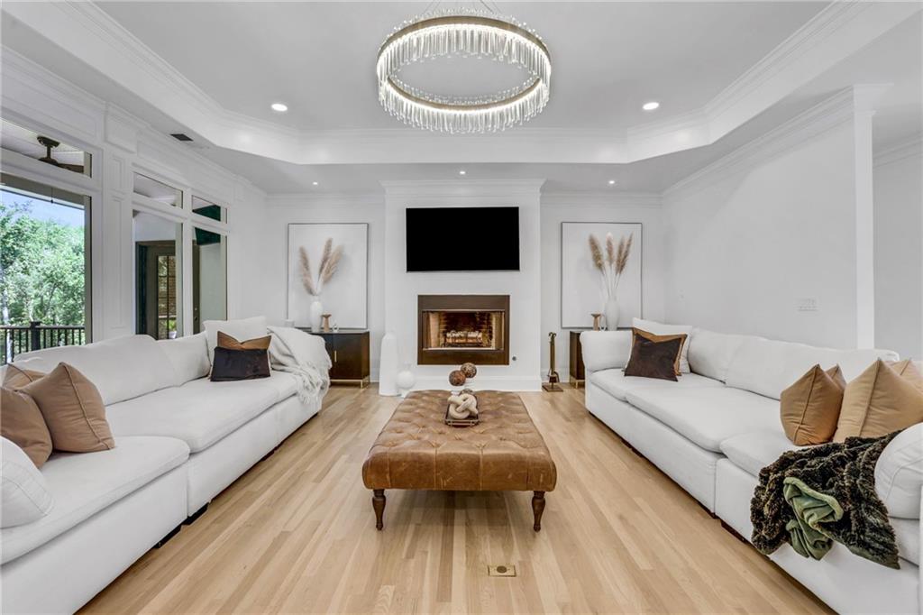 6815 Sunbriar Drive