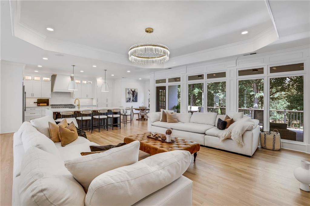 6815 Sunbriar Drive