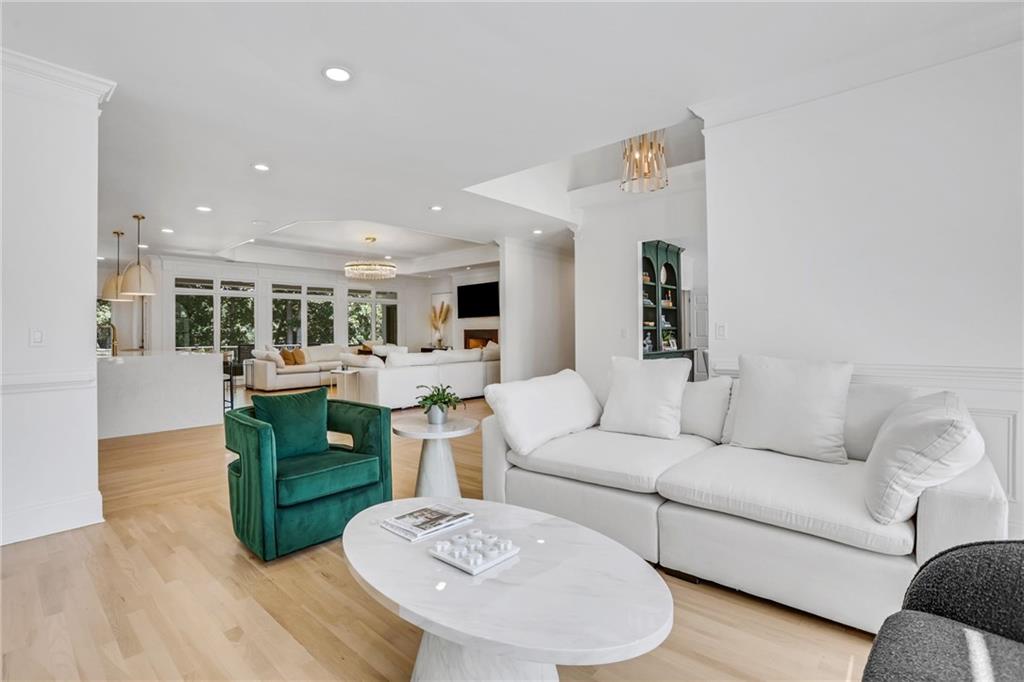 6815 Sunbriar Drive