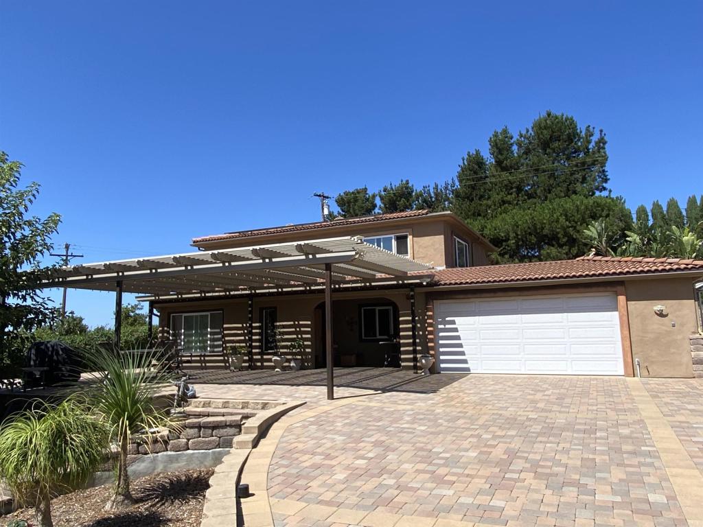 2228 Via Del Robles