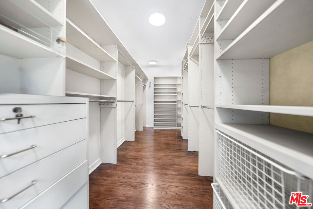1004 N Beverly Dr