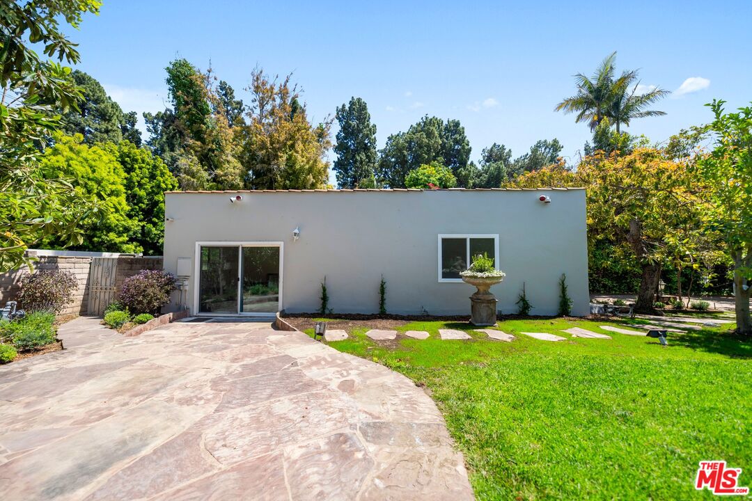 1004 N Beverly Dr