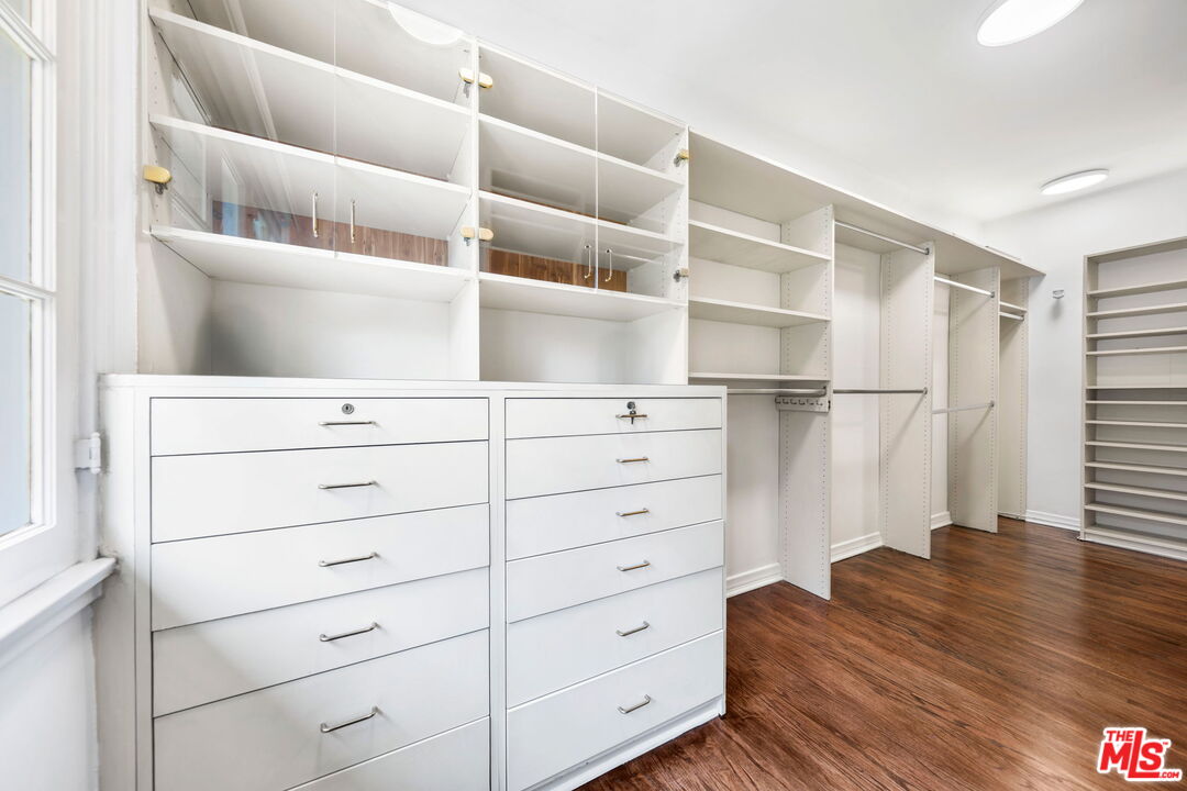 1004 N Beverly Dr