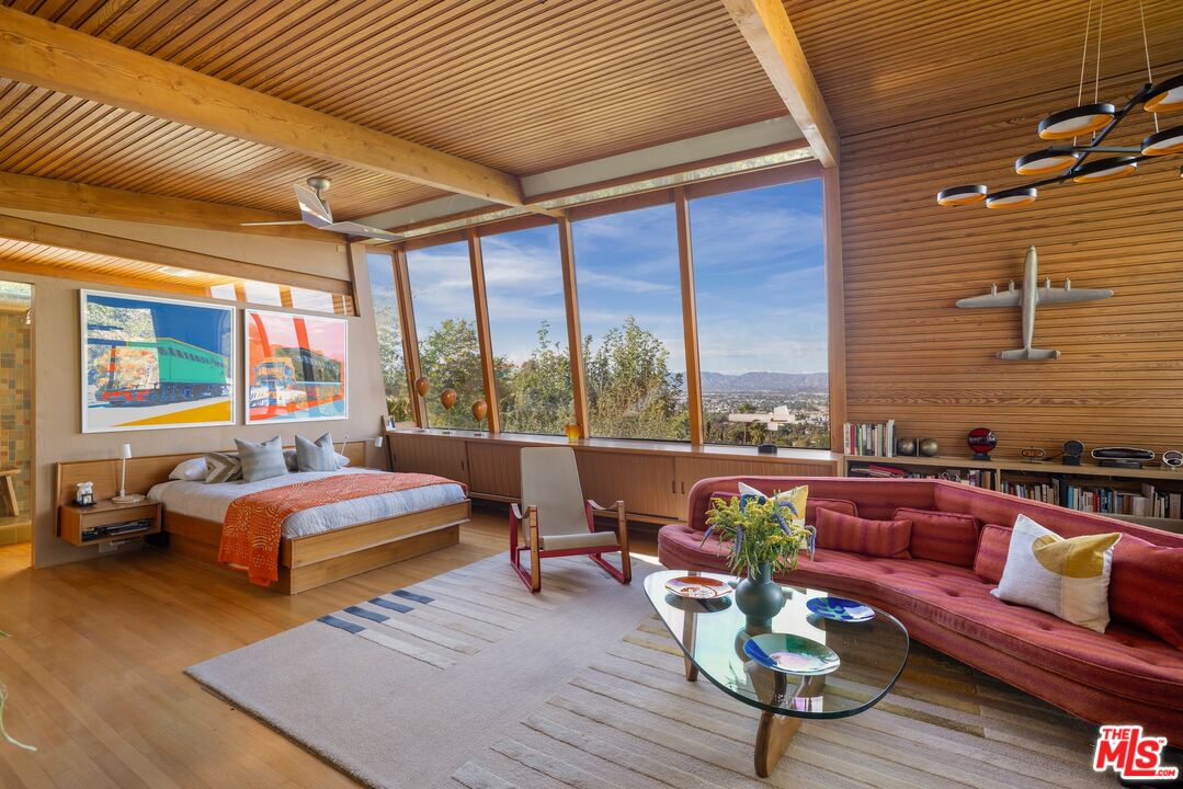 3580 Multiview Dr