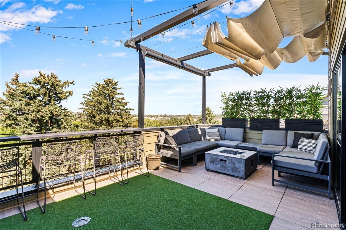 4687 W 50th Place