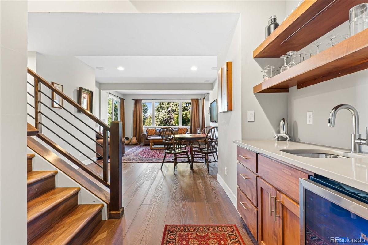 4687 W 50th Place