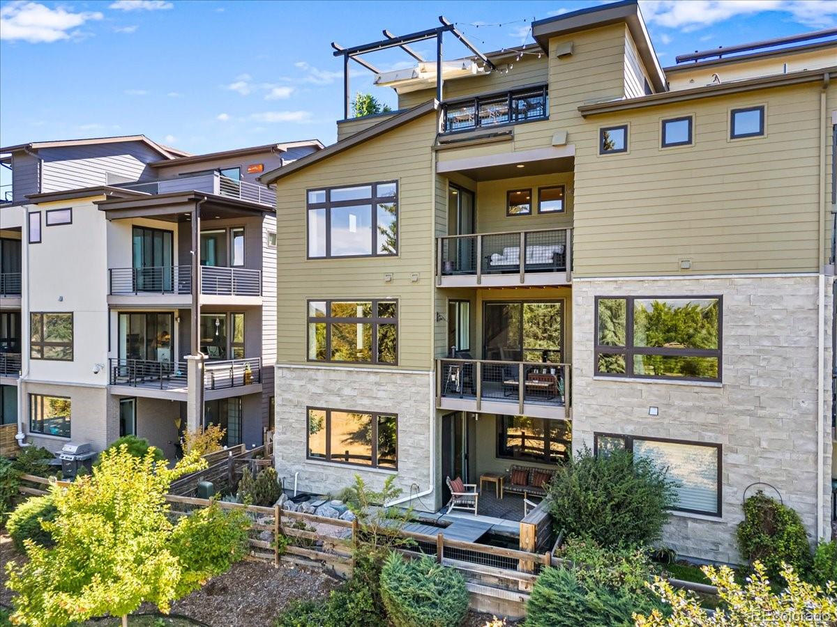 4687 W 50th Place