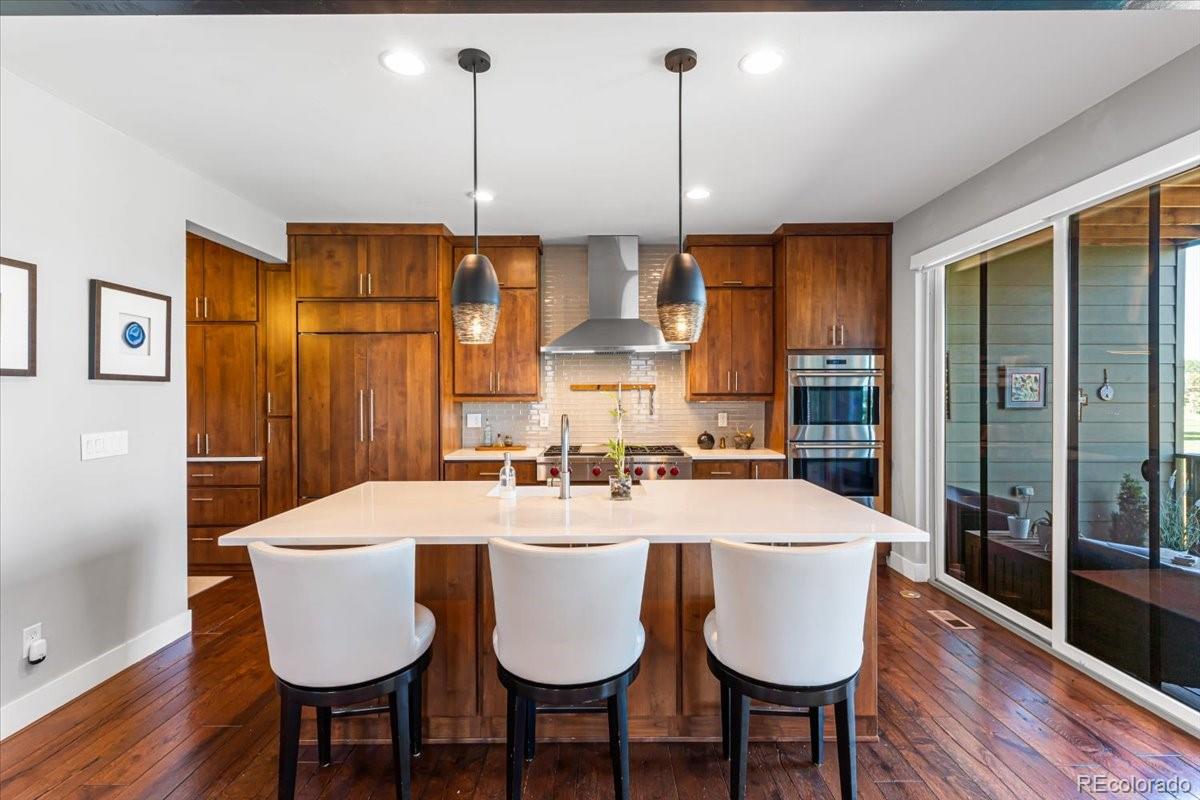 4687 W 50th Place