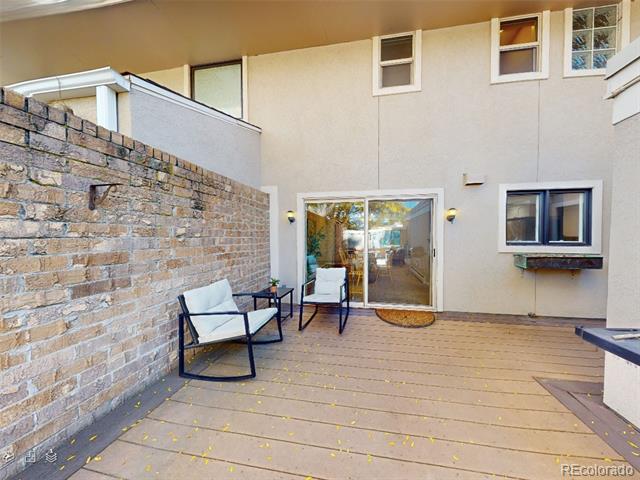 3250 S Oneida Way