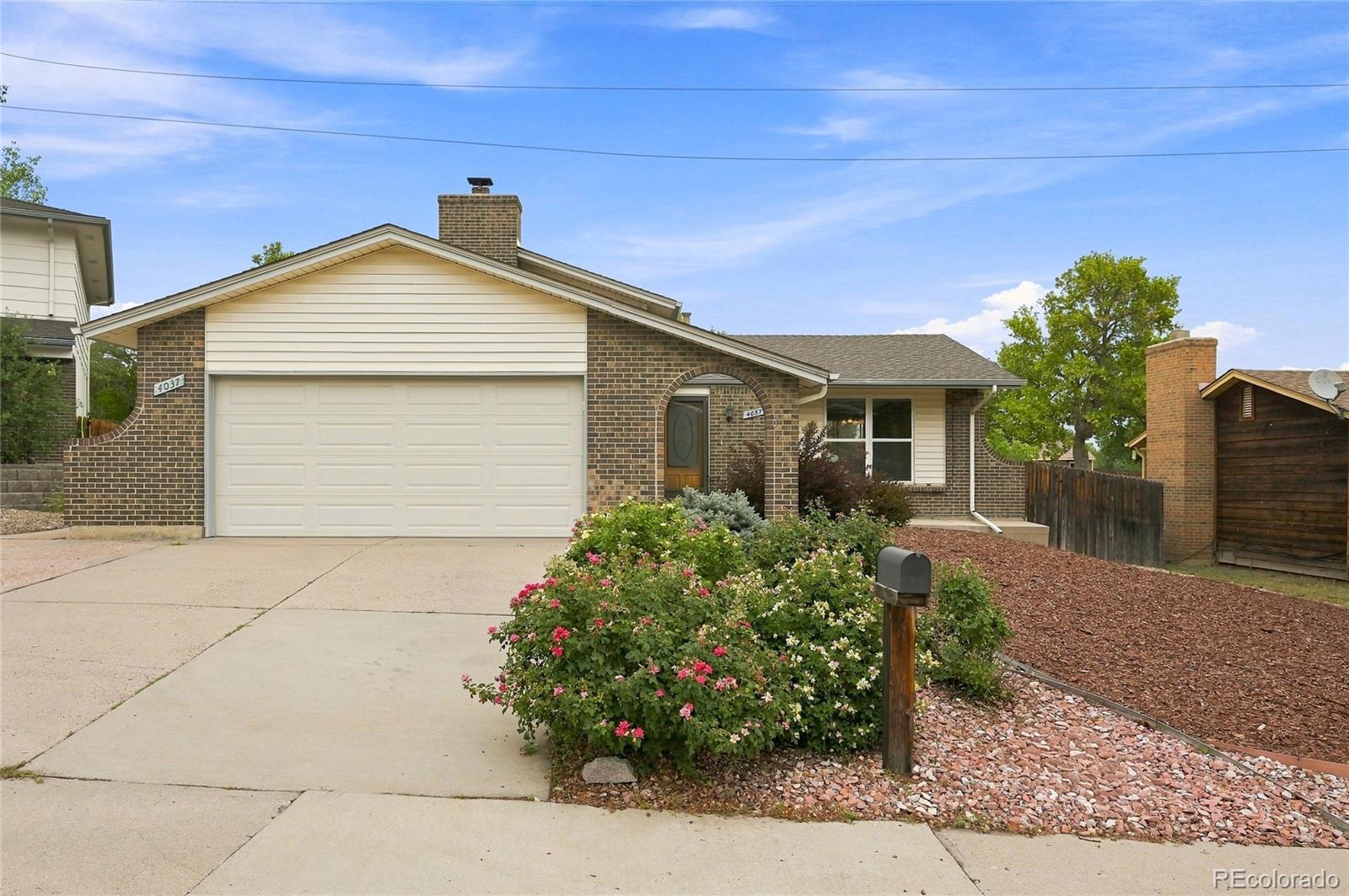 4037 E Caley Place