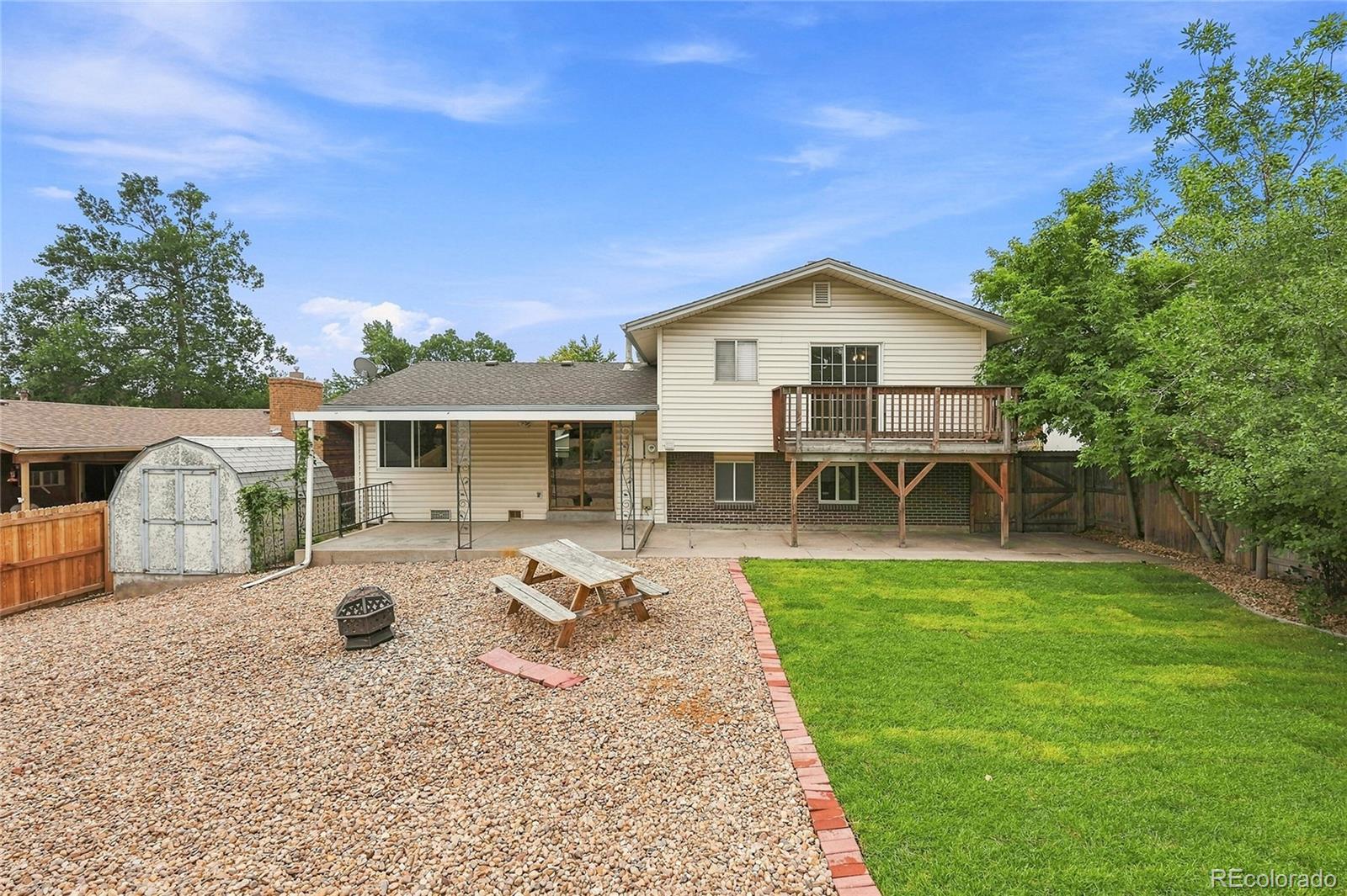 4037 E Caley Place