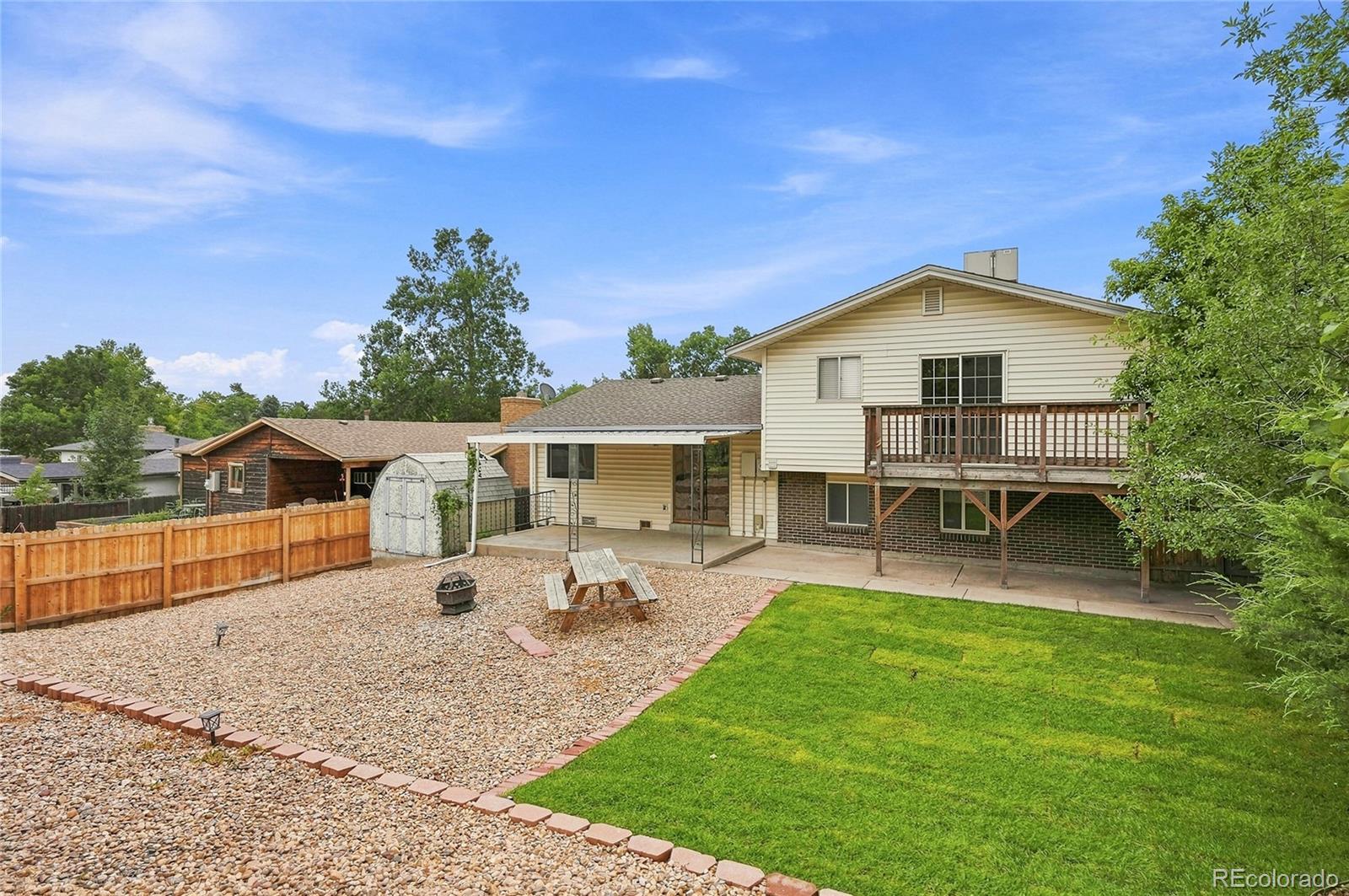 4037 E Caley Place