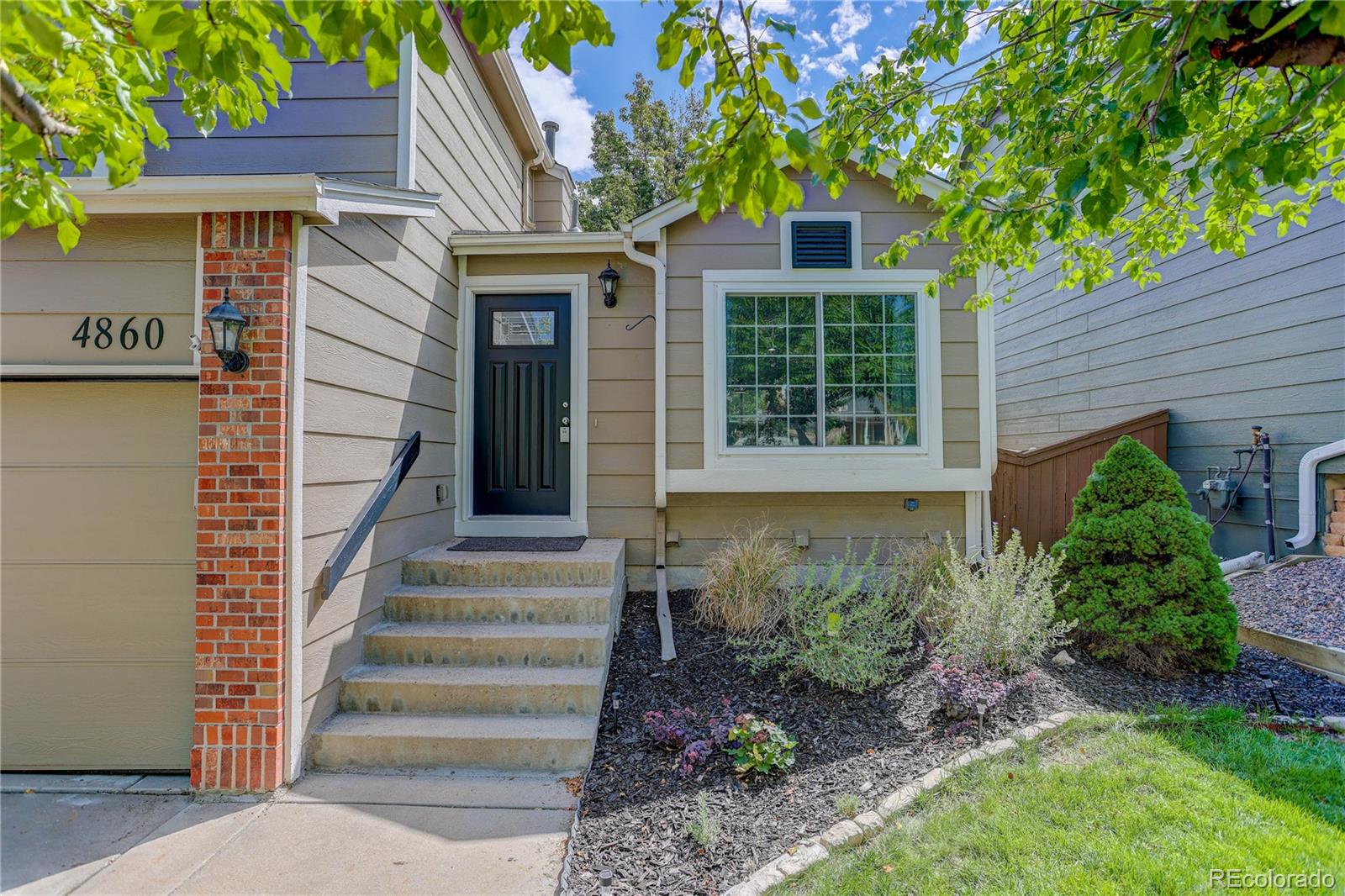 4860 Collinsville Place