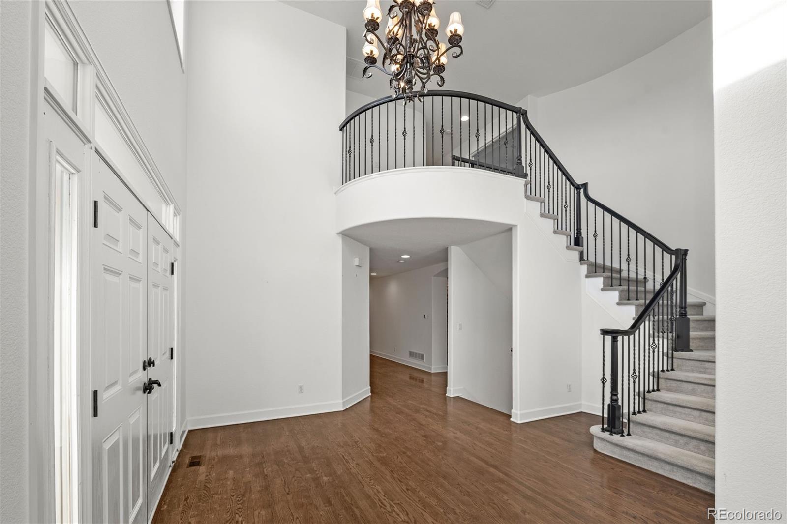 6577 Esperanza Drive