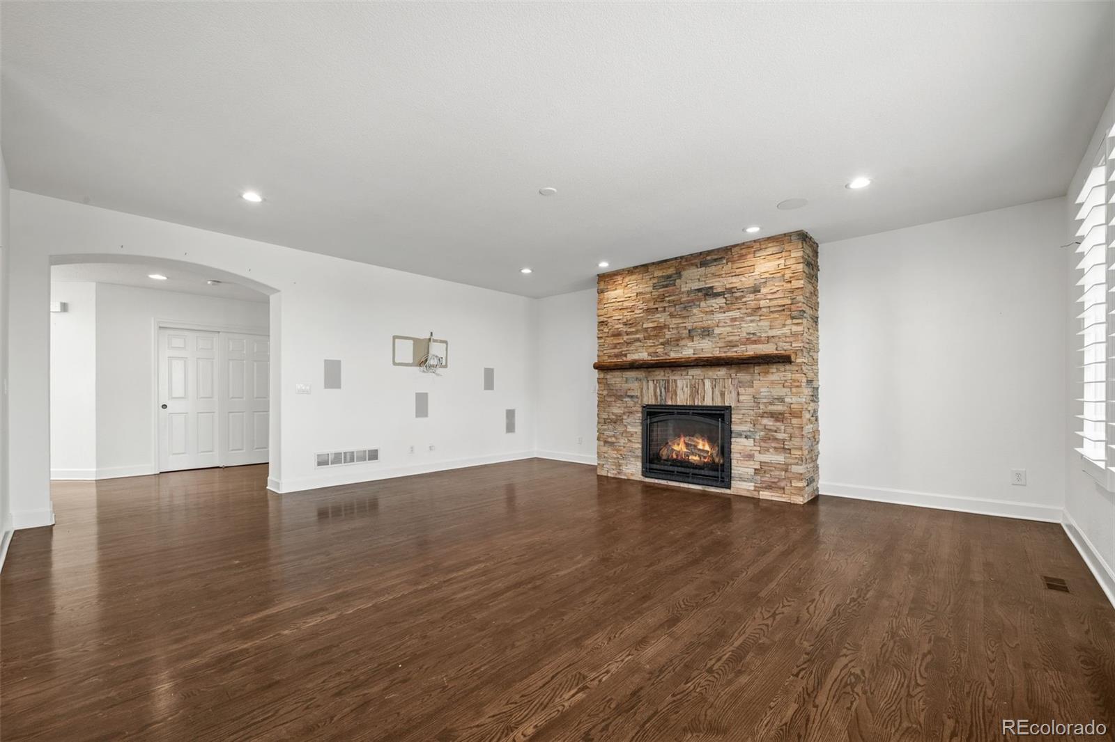6577 Esperanza Drive