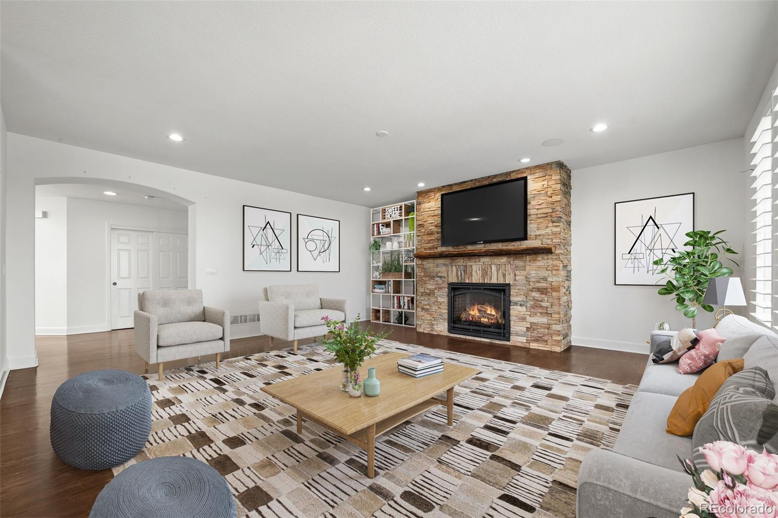 6577 Esperanza Drive