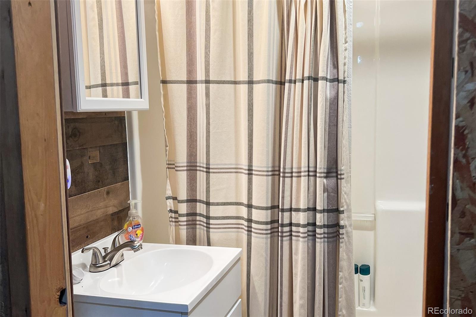 18462 State Highway 165