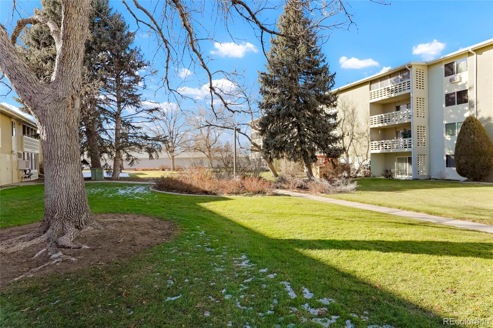 785 S Alton Way Unit: 10 A