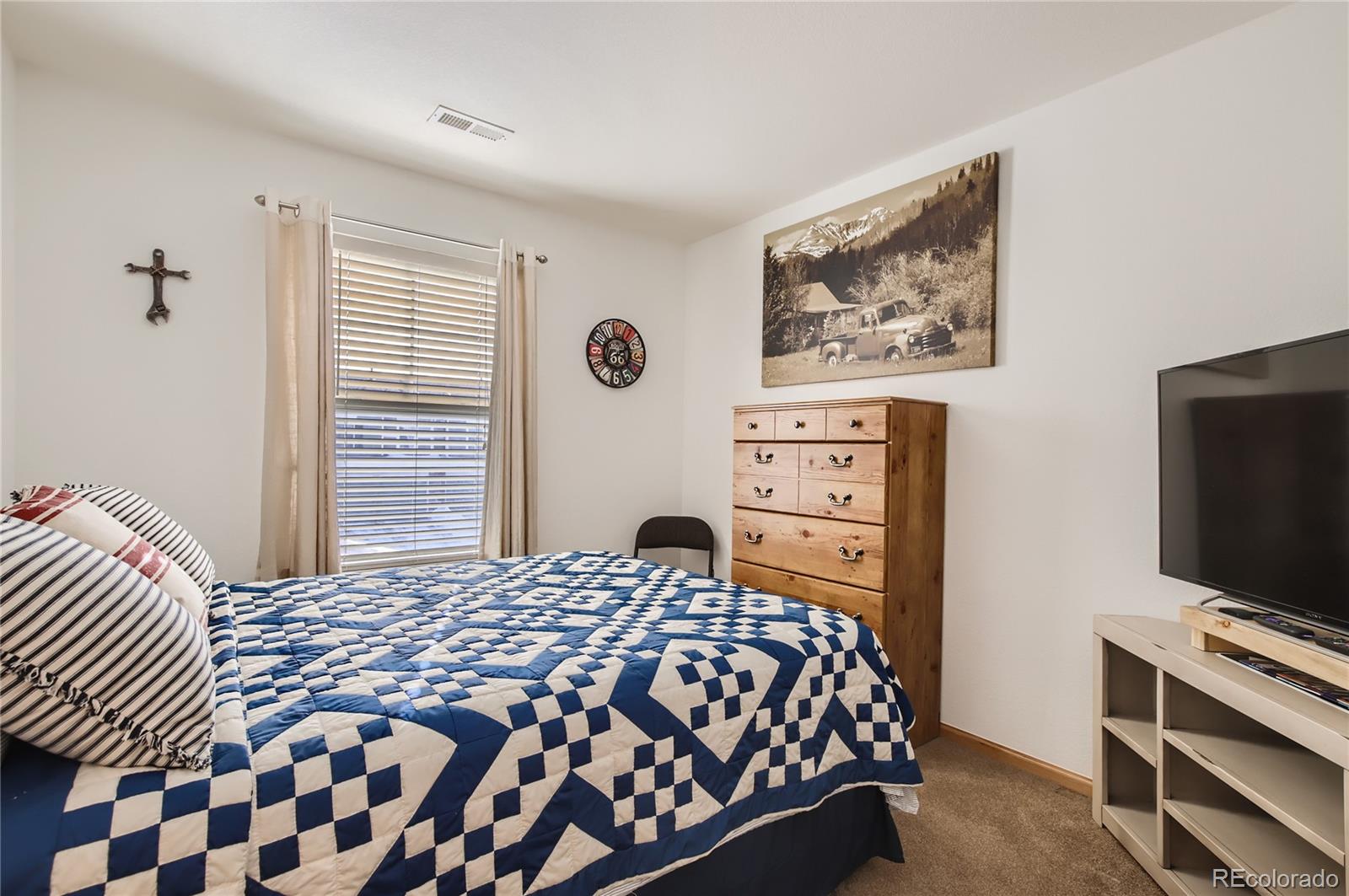 6173 Wescroft Avenue