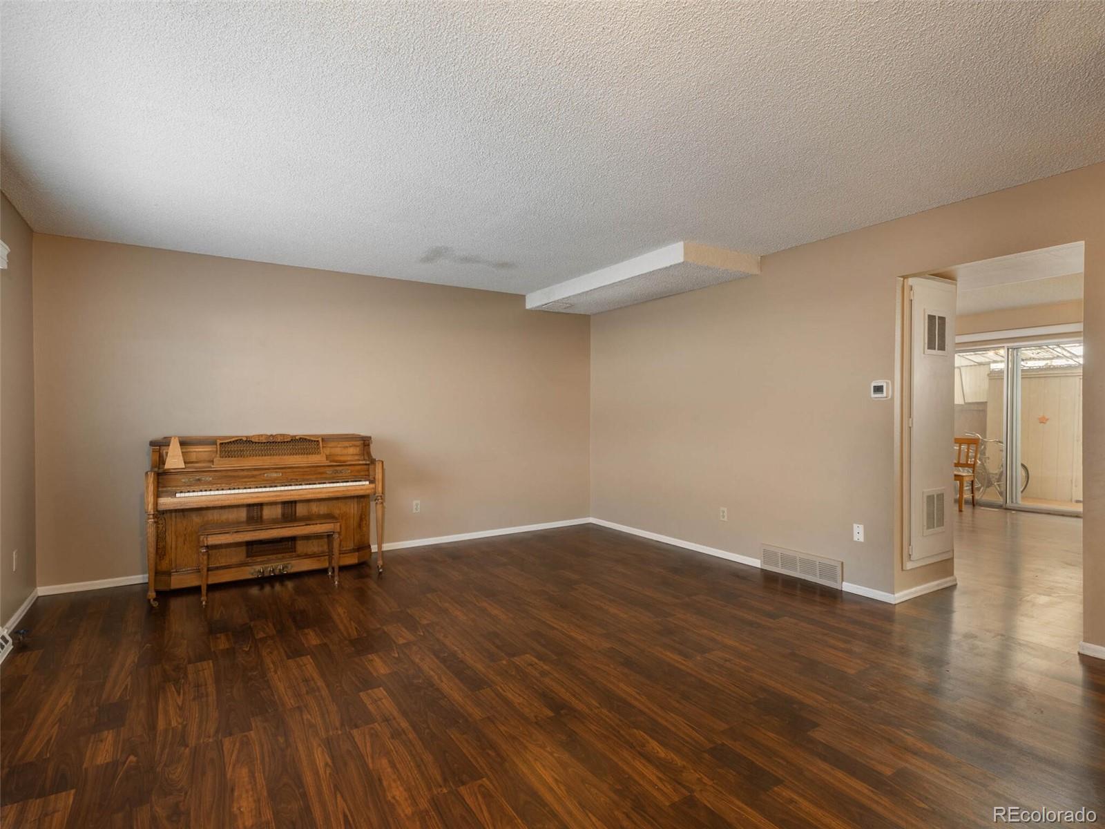 3958 S Yosemite Street