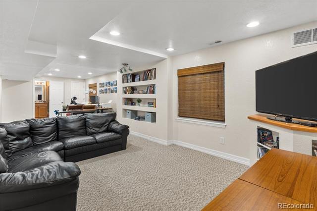 5543 Chambray Court