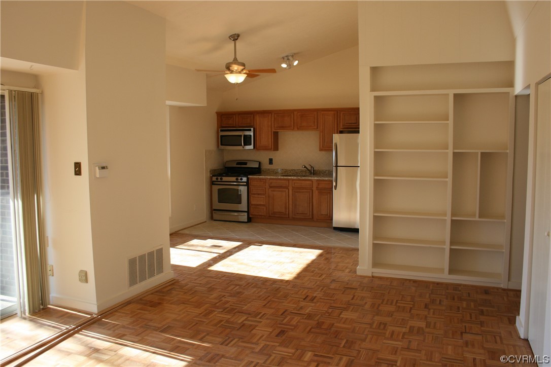 5212 Castlewood Road Unit#F