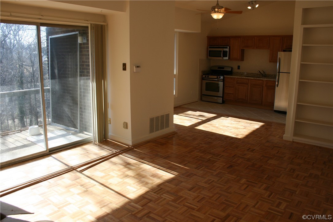 5212 Castlewood Road Unit#F